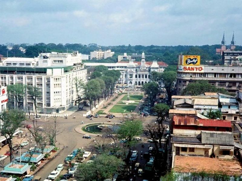 Đại lộ Nguyễn Huệ nhìn từ trên cao.